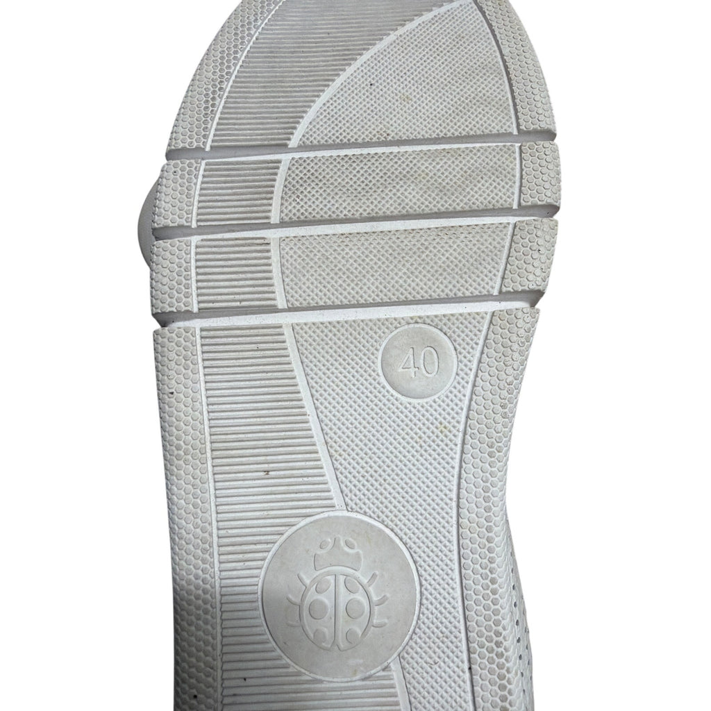 Yokohama White Leather Eyelet Sneakers Quiet Luxury Romantic EU 40